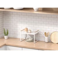 Estante-de-Acero-con-asas-de-madera