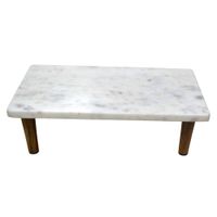Tabla-para-queso-marmol-Blanco-con-pies-madera-aca