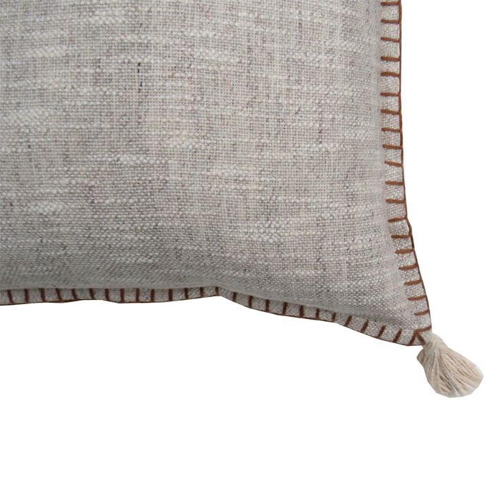 Almohadon-Decoracion-45x45-cm-9396-Liso-con-Borlas